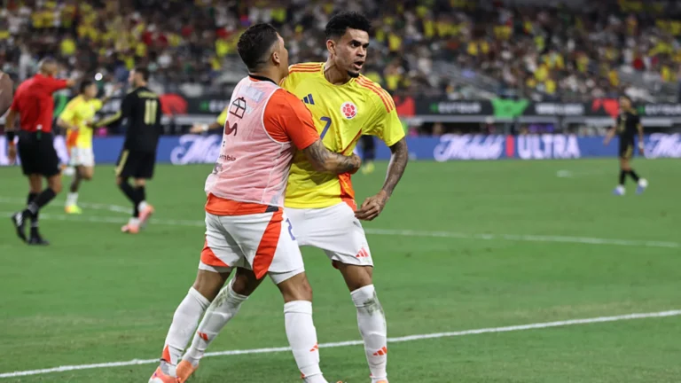 Luis Diaz celebrando en el Mexico-Colombia Foto: Omar Vega/Getty Images