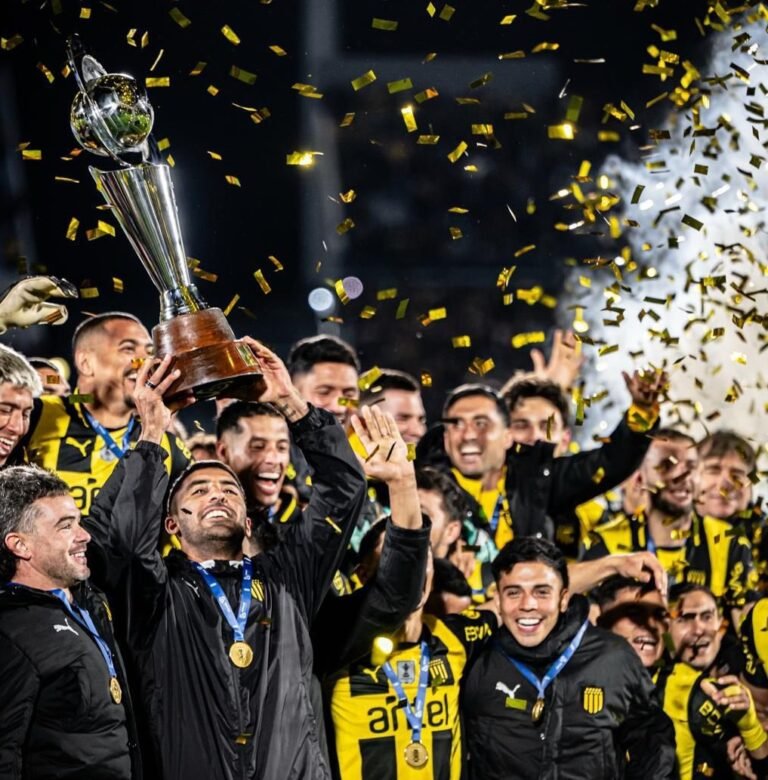 Peñarol vs Plaza Colonia