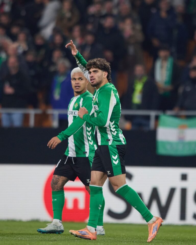Abde y Cucho. Foto Vía X (@RealBetis).